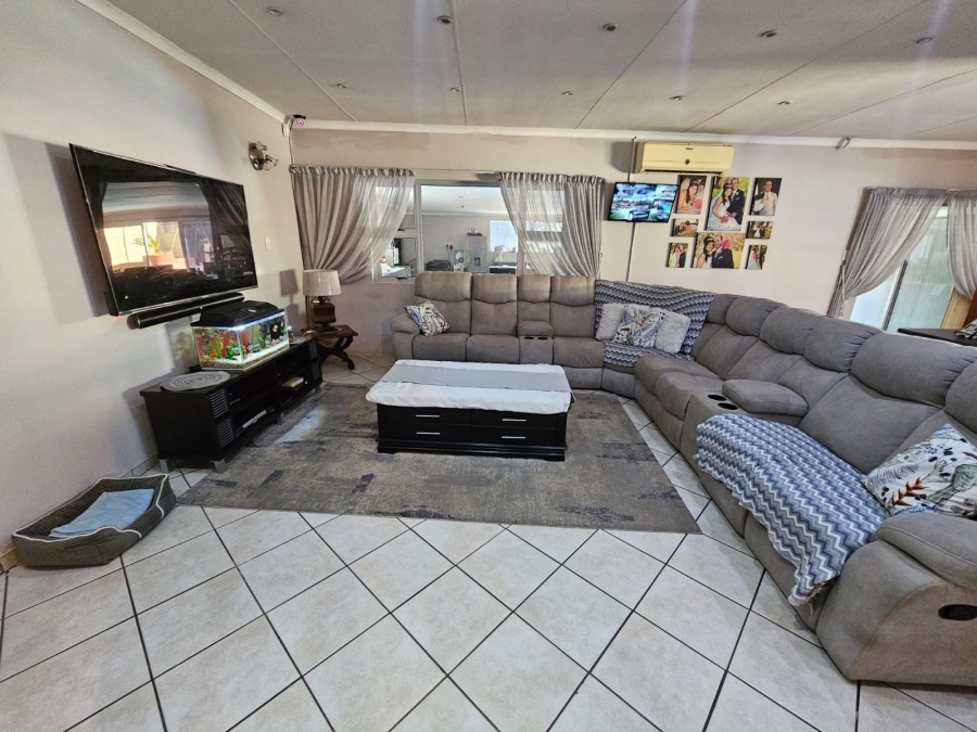 4 Bedroom Property for Sale in Sasolburg Ext 11 Free State
